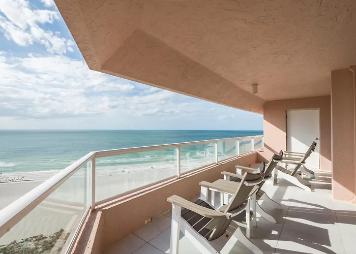 Ferienhaus Steps To & Pool - Amenities Galore!