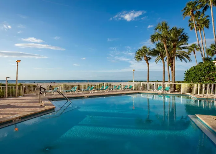 Ferienhaus Steps To & Pool - Amenities Galore!