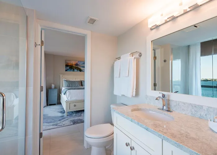 Steps To & Pool - Amenities Galore! Ferienhaus Clearwater Beach