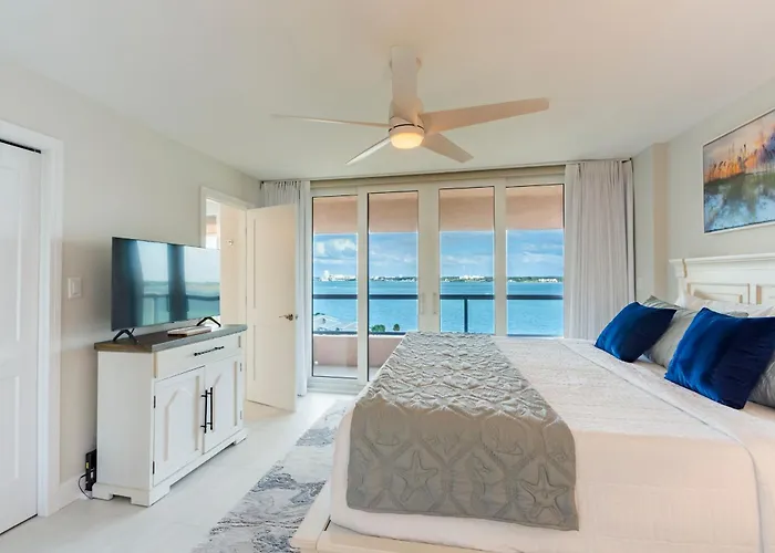 Steps To & Pool - Amenities Galore! * Clearwater Beach