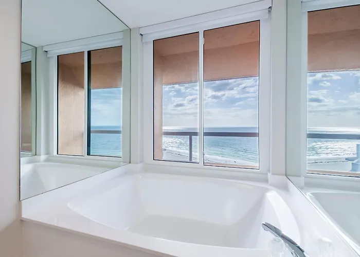 Steps To & Pool - Amenities Galore! Clearwater Beach